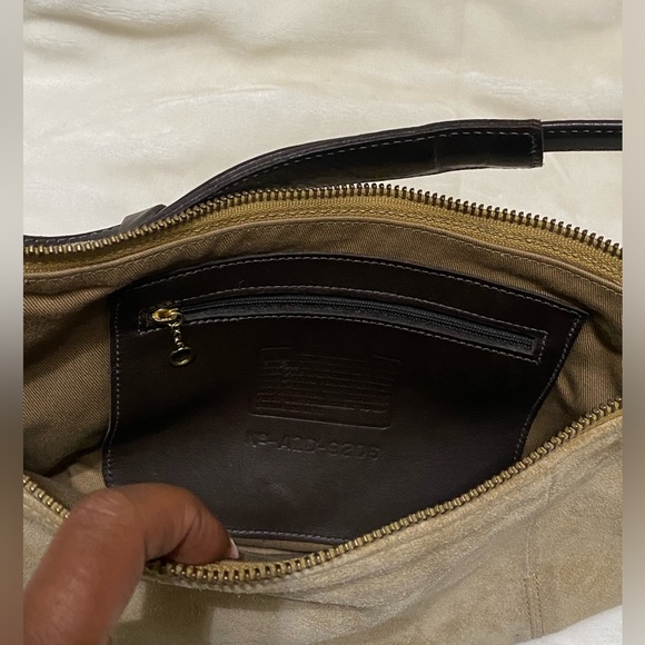 Vintage Tan and Brown Shoulder Bag - Picture 2 of 3